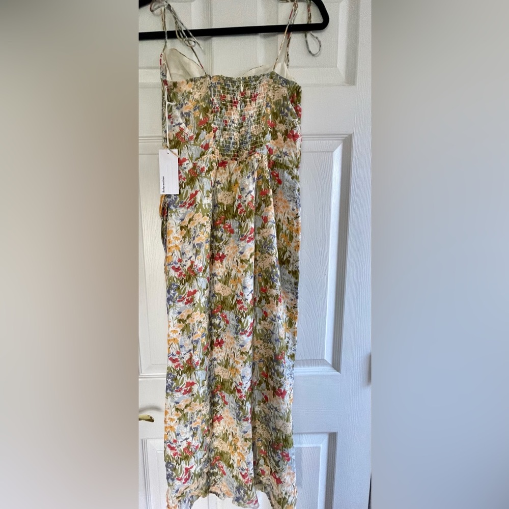 BRAND NEW Beautiful reformation dress in floral print